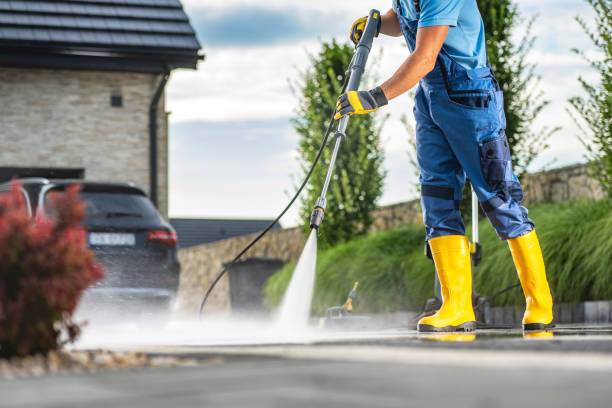 Why Choose Our Certified Pressure Washing Experts for Your Project Needs in Compo, CT?